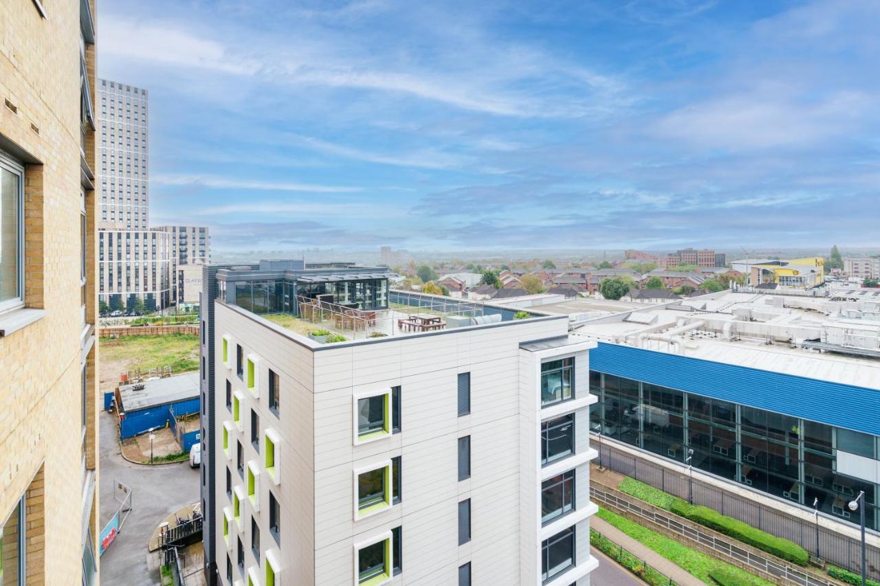 Апартаменты Cosy Flat Right Opp Tube Station Лондон Экстерьер фото